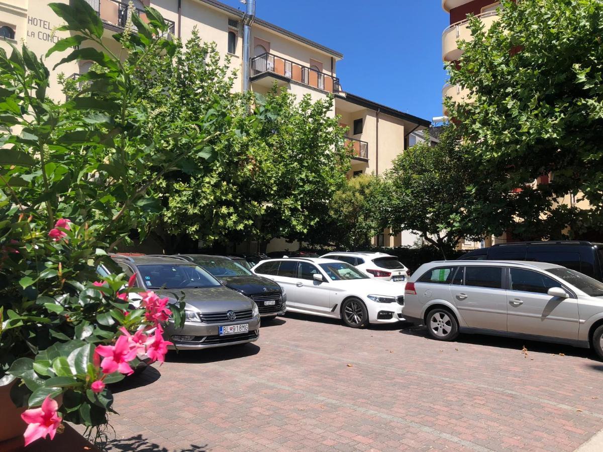 Hotel La Conchiglia Белариа-Игеа Марина Екстериор снимка