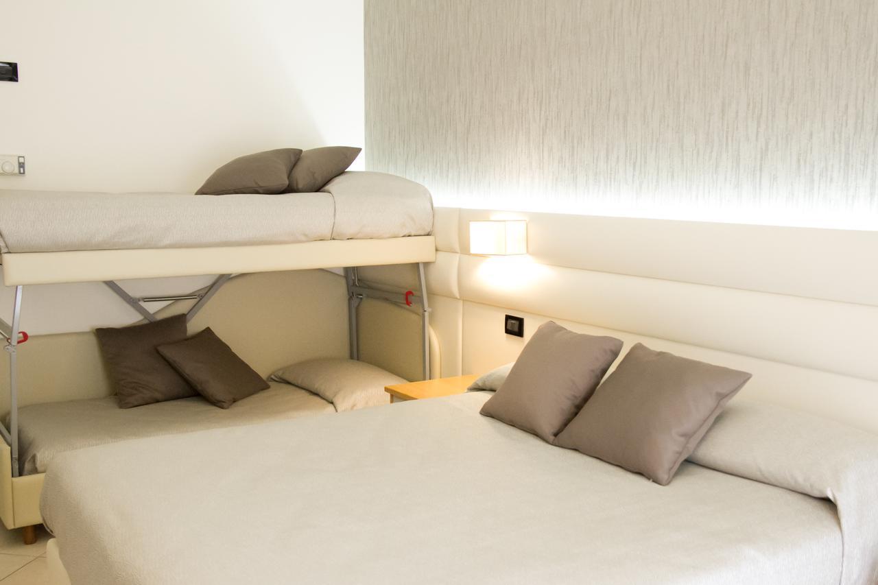 Hotel La Conchiglia Белариа-Игеа Марина Екстериор снимка