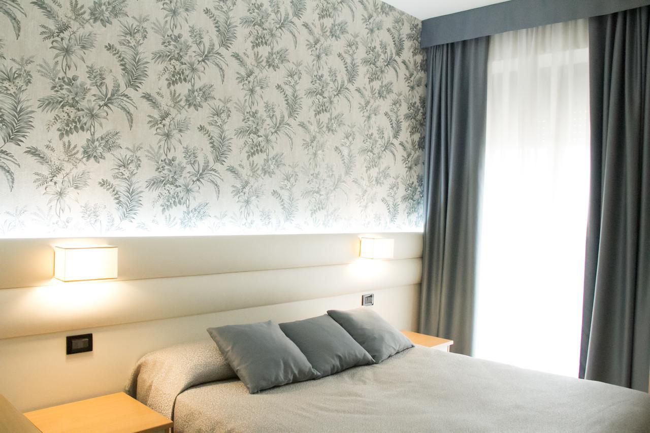 Hotel La Conchiglia Белариа-Игеа Марина Екстериор снимка